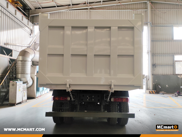 Ghana - 4 Units SINOTRUCK HOWO ZZ3257V3847B1 Dump Truck